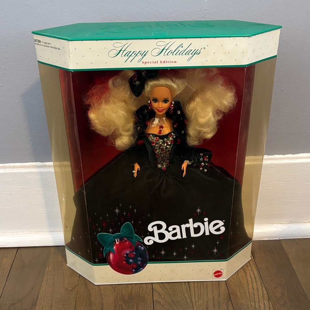 NIB 1991 Happy Holidays Barbie Collectible!